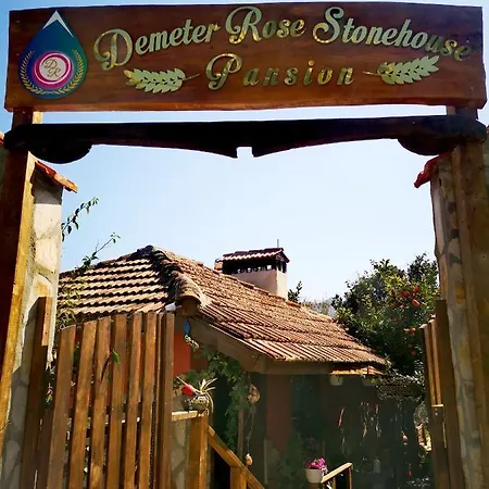 Demeter Rose Stonehouse Pansion