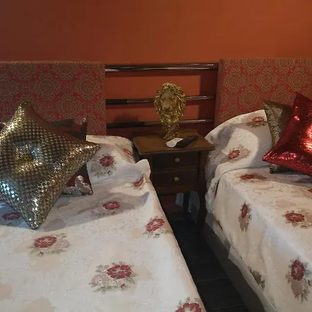Demeter Rose Stonehouse Pansion Homestay *