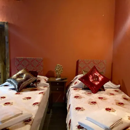 Demeter Rose Stonehouse Pansion Antalya