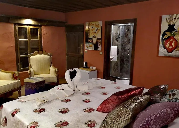 Demeter Rose Stonehouse Pansion Antalya