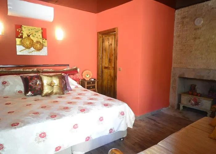 Demeter Rose Stonehouse Pansion Antalya