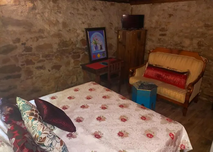 Privat bolig Demeter Rose Stonehouse Pansion Antalya