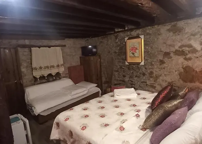 Demeter Rose Stonehouse Pansion * Antalya