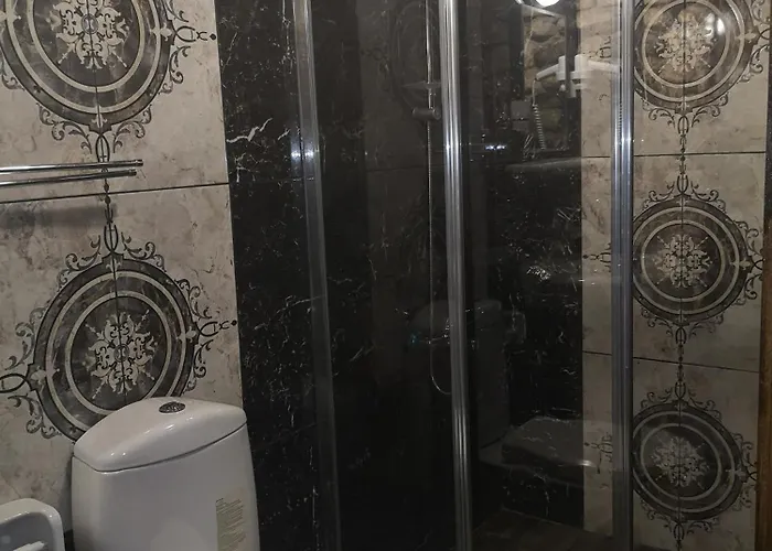 Demeter Rose Stonehouse Pansion