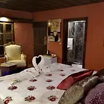 Demeter Rose Stonehouse Pansion Antalya